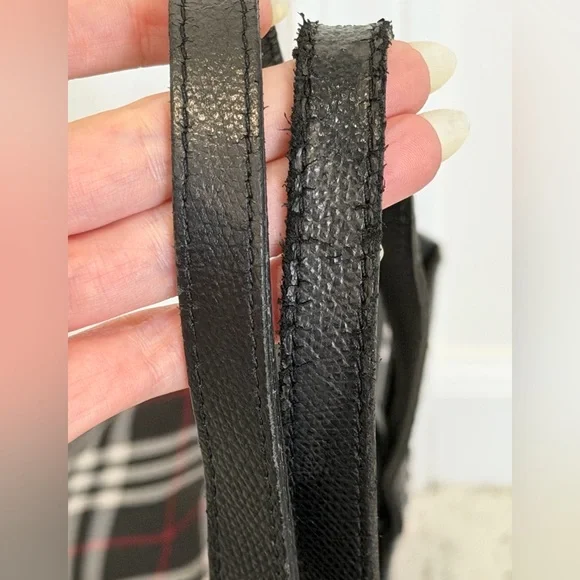 Burberry London Black and Red Plaid Tote Bag EUC - Picture 4 of 10